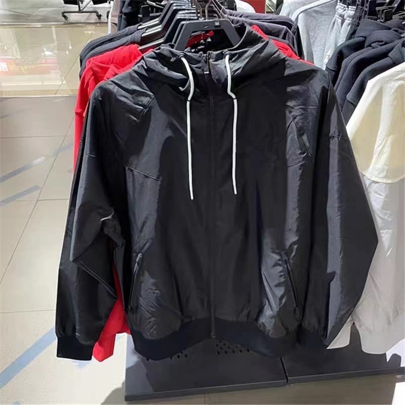 ゴルフ ウェア メンズ スポーティ 軽量 防風ジャケット